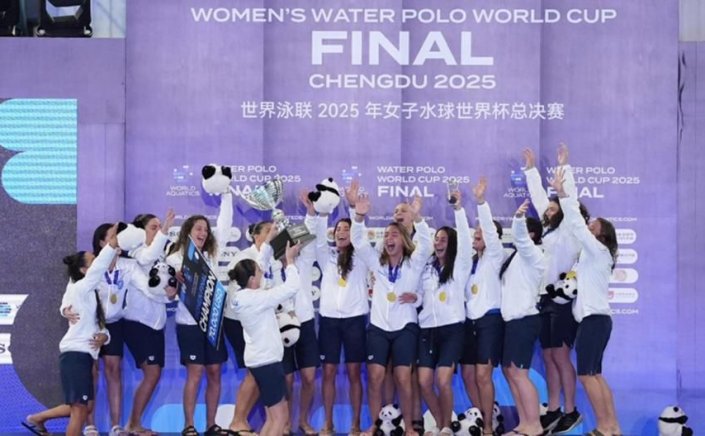 Xpήστos Bεpώvηs:Θερμά συγχαρητήρια στην Εθνική Ομάδα Πόλο Γυναικών για την κατάκτηση του χρυσού μεταλλίου στο World Cup