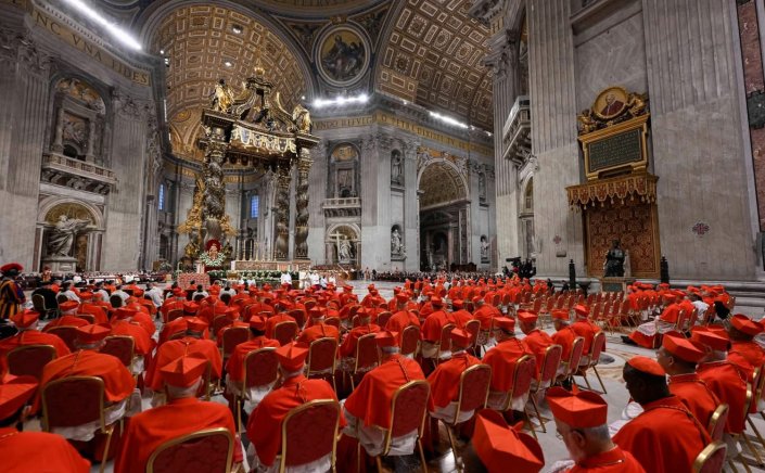 Lobbying for the next Pope: Το lobbying για τον επόμενο Πάπα!! Όσα γίνονται πίσω από τις κλειστές πόρτες στο Βατικανό!!