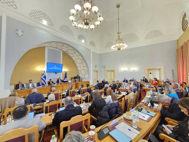 Aegean Islands Regional Council: Χρηματοδότηση αποκατάστασης υποδομών σε Μύκονο και Πάρο και Ειδικού πλάνου προβολής της Σαντορίνης