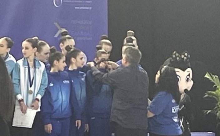 Ο Απόστολος Νάζος συγχαίρει τις αθλήτριες και τους προπονητές της Αισθητικής Ομαδικής Γυμναστικής για τις διακρίσεις και το σπουδαίο έργο τους