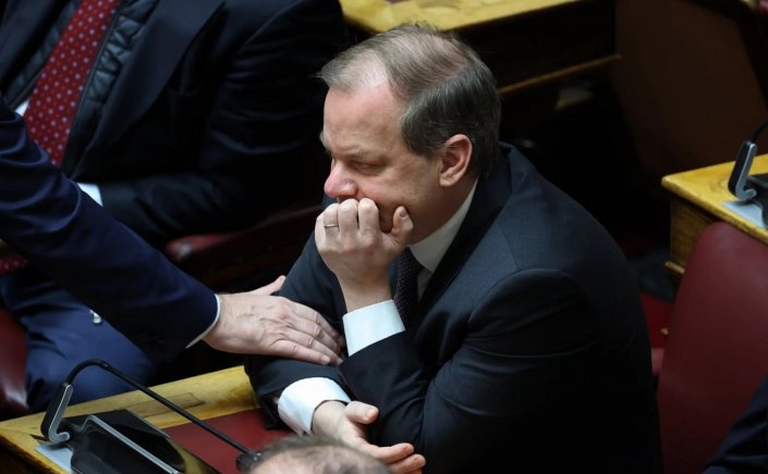 Behind the Politics: Παραπομπή Καραμανλή!! Η νέα μεγάλη δοκιμασία για Μητσοτάκη!!