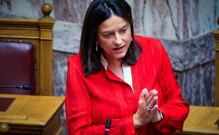 Labour Min Kerameus: Αύξηση κατά 637% στις υπερωρίες στον Tουρισμό της λόγω ψηφιακής κάρτας εργασίας