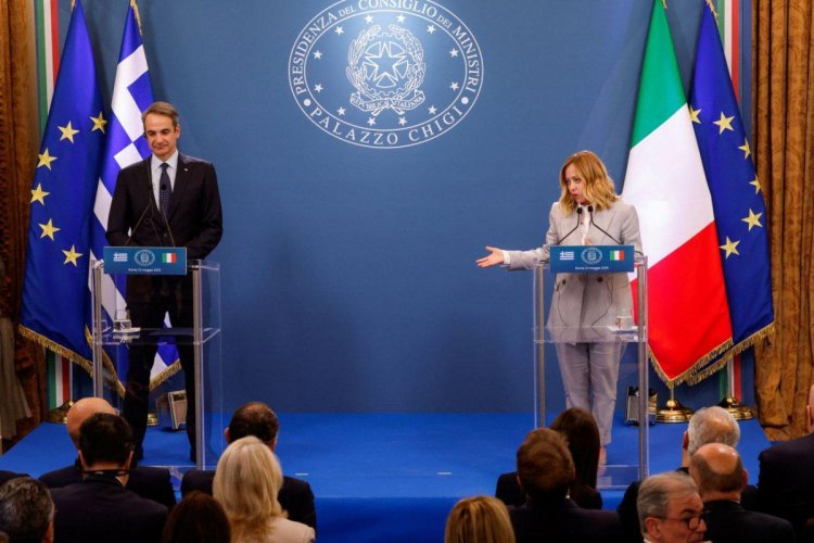 PM Mitsotakis in Rome: Δηλώσεις Μητσοτάκη-Μελόνι, για ηλεκτρική διασύνδεση και τρένα - Οι 12+2 συμφωνίες [Video]