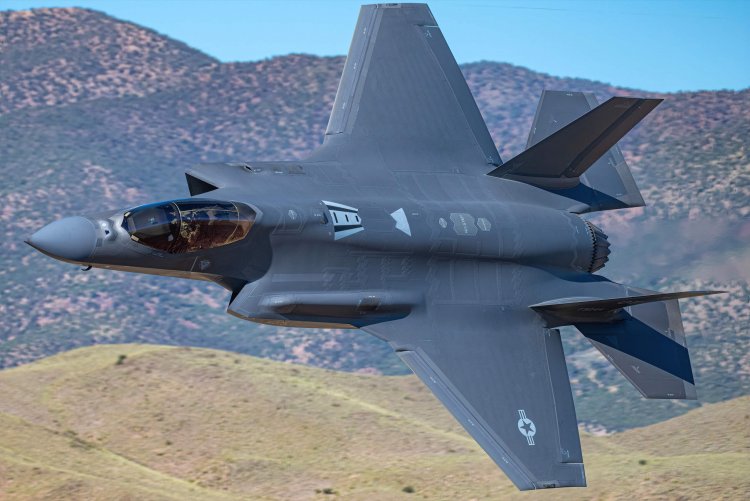 European defence programmes: Και εντός της ευρωπαϊκής άμυνας και F-35 και όπλα από τους ευρωπαίους εταίρους