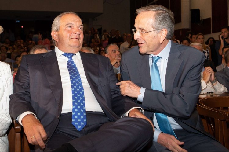 Past PM Karamanlis-Samaras: Nέα κοινή εμφάνιση Καραμανλή-Σαμαρά στο βιβλίο Λυγερού!! Νέα διαφοροποίηση από Μητσοτάκη!!