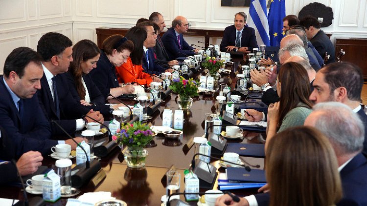 PM Mitsotakis: Συνολικό πλέγμα παρεμβάσεων για την ακρίβεια - Ιδρύεται Εθνική Αρχή εποπτείας της αγοράς