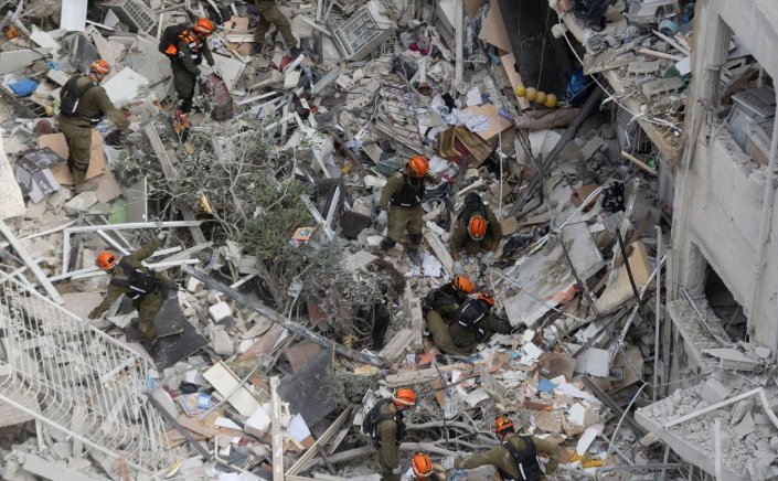 Israel - Iran war Updates: Βιβλική καταστροφή από Ιρανικούς πυραύλους και προειδοποίηση IDF στους αμάχους του Ιράν!! Απάντηση Τελ Αβίβ σε ενεργειακούς στόχους του Ιράν!!