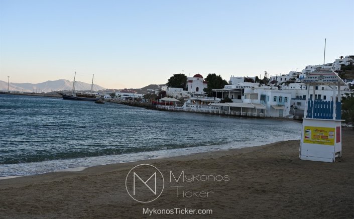 Όταν η πολιτική εξαντλείται στα τελεσίγραφα – και η Μύκονος απαντά με έργο