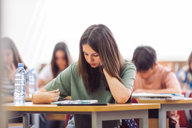 High school exams: Αλλαγές στις Προαγωγικές & Απολυτήριες εξετάσεις στο Λύκειο!! Τι προβλέπει η νέα ρύθμιση για τις επαναληπτικές εξετάσεις του Σεπτεμβρίου!!