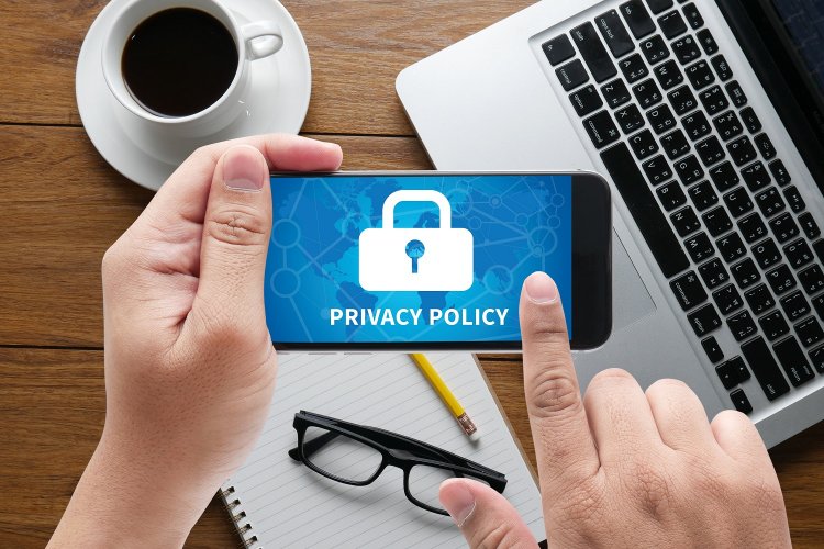 Privacy Policy: Προσωπικά δεδομένα!! Ψεκάστε, αποπροσανατολίστε, τελειώσατε!!