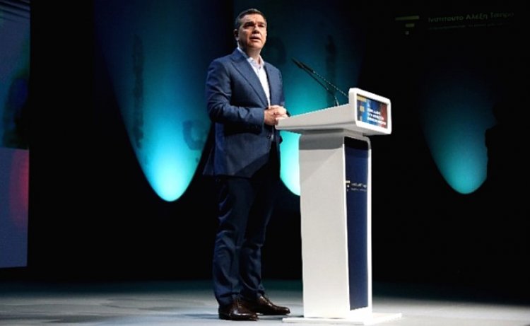  Alexis Tsipras: Χρειάζεται ένας νέος πατριωτισμός απέναντι στην ολιγαρχία και τη κλεπτοκρατία