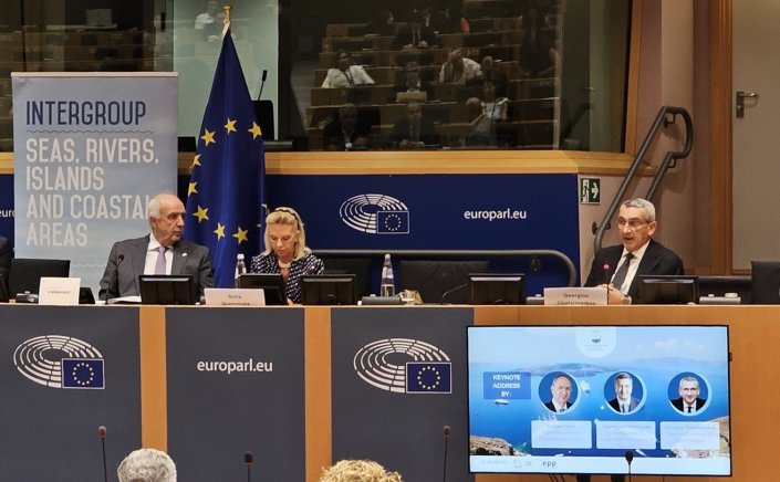 Aegean Islands – G. Hatzimarkos: Ο Περιφερειάρχης Ν. Αιγαίου, ομιλητής στο Ευρωπαϊκό Κοινοβούλιο σε εκδήλωση αφιερωμένη στα ευρωπαϊκά νησιά