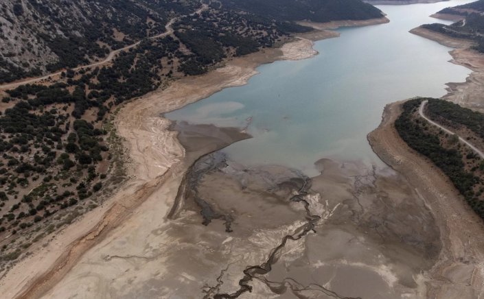 Bloomberg: Greece Plans to Merge Hundreds of Water Firms as Drought Worsens