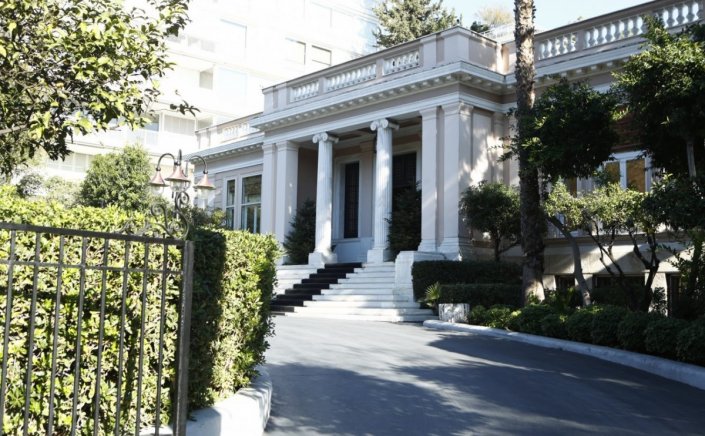 Government & Political Affairs: Η εξωτερική πολιτική «στριμώχνει» το Μαξίμου!!