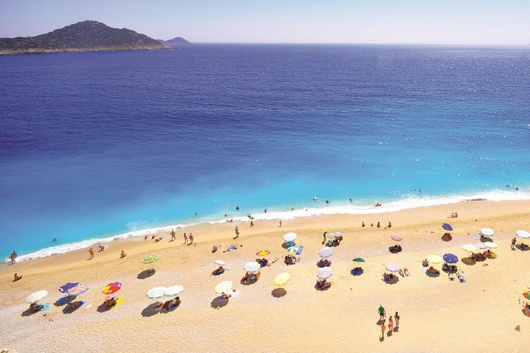 Sun, sea and overcrowded sands: Οι αρνητικές κριτικές για Παραλίες στην Ευρώπη & Πώς βαθμολογούνται οι Ελληνικές Παραλίες!!