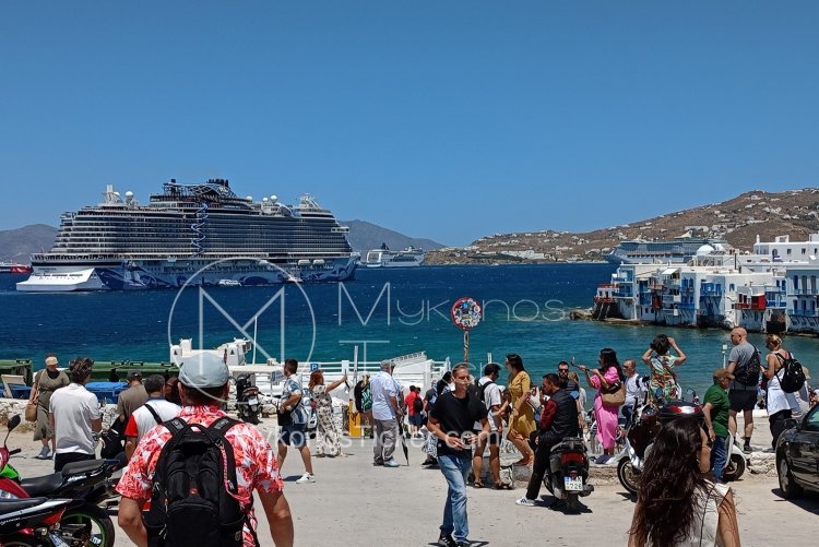 Tourism Season 2025: Τι δείχνει ο Αύγουστος και τι προβλέπεται για τη συνέχεια του Τουρισμού