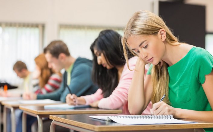 Education Policy: Όρια απουσιών σε Δημοτικά, Γυμνάσια και Λύκεια - Όλες οι εξαιρέσεις και τι ισχύει για το 2025-26