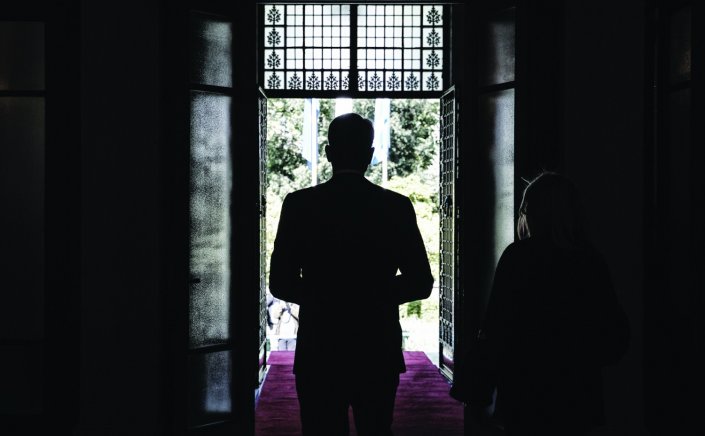 Gov & Political Affairs: Η διαφθορά το νέο πρόβλημα του Μαξίμου - Τι δείχνουν οι δημοσκοπήσεις