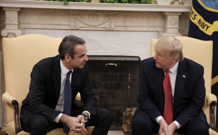 Politics & Current Affairs: Γιατί ο Τραμπ προσκαλεί τον Ερντογάν στον Λευκό Οίκο και κρατά «στον πάγο» τον Μητσοτάκη