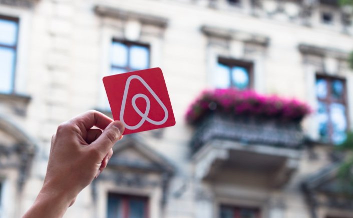 Model French Airbnb: Έρχονται περιορισμοί αλά γαλλικά για τα Airbnb!! Ποιο είναι το γαλλικό μοντέλο, που εξετάζει η κυβέρνηση!!
