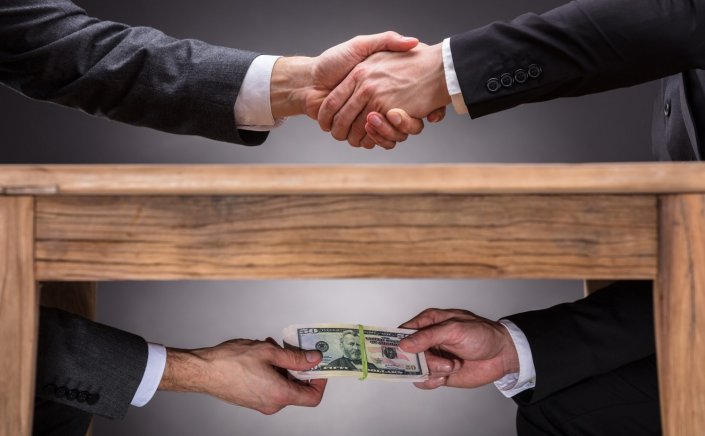 Corruption in the Greek Public Sector: Ιστορίες διαφθοράς στο Ελληνικό Δημόσιο!! «Πρωταθλητές» οι Δήμοι [Έγγραφο]