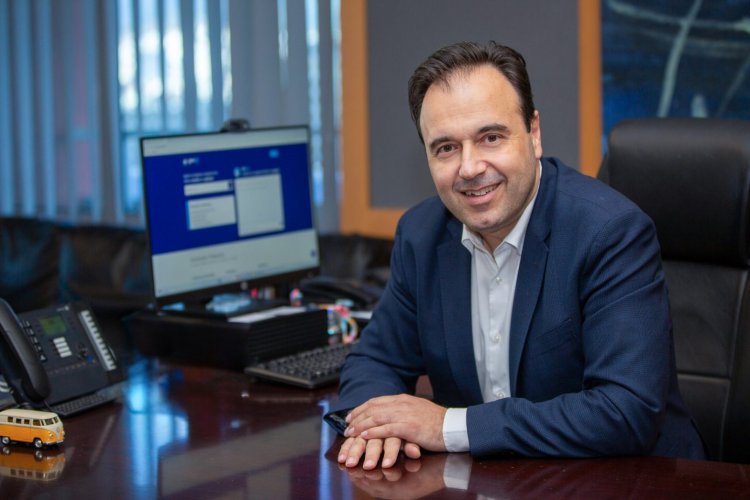 Digital Governance Min Papastergiou: Τέλος τα ταξίδια με την παλιά ταυτότητα από το επόμενο καλοκαίρι - Από τις 6 Νοεμβρίου αυτόματα ο Προσωπικός Αριθμός σε όσους δεν έχουν