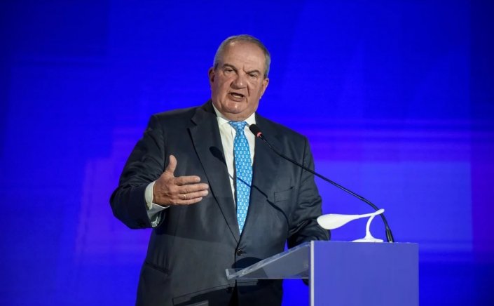 Past PM Karamanlis: Αντίστροφη μέτρηση για το νέο «χτύπημα» Καραμανλή