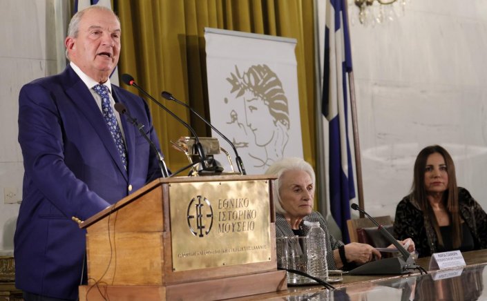 Past PM Karamanlis: Καραμανλής στοχοποιεί ευθέως Μητσοτάκη!! «Οδεύουμε σε θεσμική και πολιτική κρίση πρώτου μεγέθους» - Η παρουσία Σαμαρά