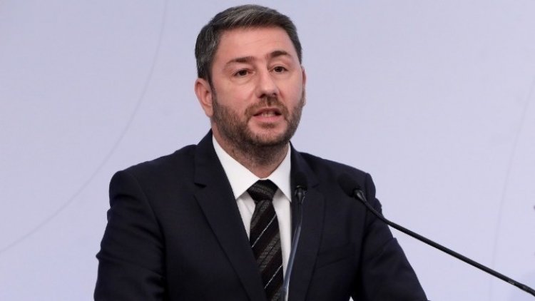 PASOK’s Androulakis: Η Νέα Δημοκρατία αρνείται τις προτάσεις μας για το ιδιωτικό χρέος γιατί κάνει το παιχνίδι των τραπεζών