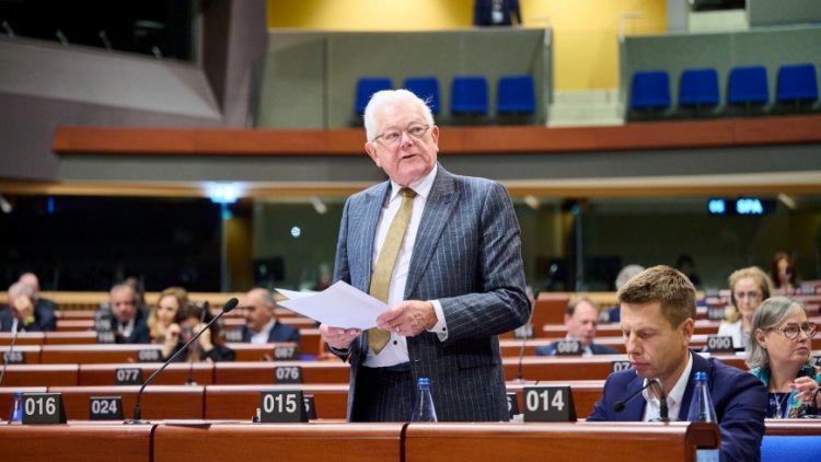 Israel must stop targeting journalists and civilians in Gaza and allow unhindered delivery of humanitarian aid, says PACE