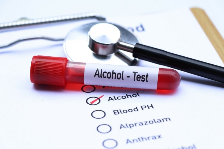 Alcohol self test: Από τα self tests Κορονοϊού στα self tests για αλκοόλ!! Νέο κιτ στα φαρμακεία, πώς λειτουργεί, οι τιμές [Video]