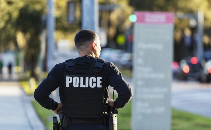 Police Arrest: Η ΕΥΠ ξεσκέπασε πλούσιο Σύρο για VIP διακινήσεις στις Κυκλάδες!! Κοκτέιλ πάρτυ σε γιοτ για «ξεκάρφωμα»!!