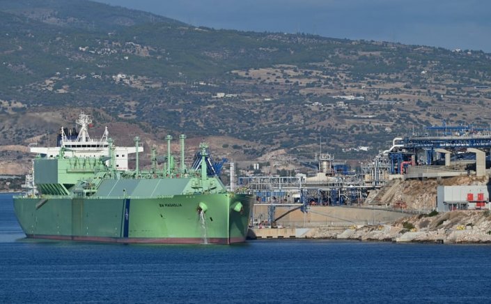 Greece adopts US energy agenda: Με τη συμφωνία Αθήνας - Κιέβου για αμερικανικό LNG η Ελλάδα υιοθετεί την ενεργειακή ατζέντα των ΗΠΑ [Politico]