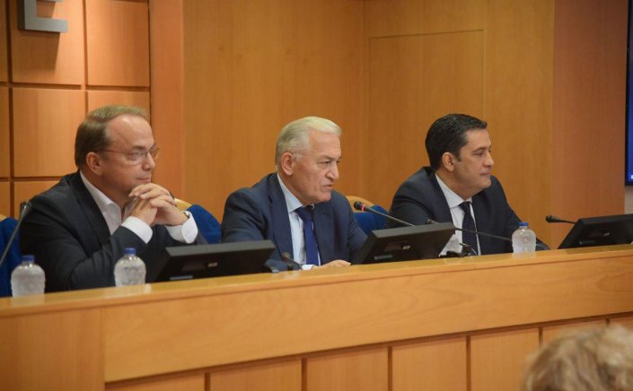 Central Union of Municipalities of Greece (KEDE): Ανακλήθηκε η απόφαση κατανομής της έκτακτης χρηματοδότησης 105 εκατ. ευρώ προς τους δήμους