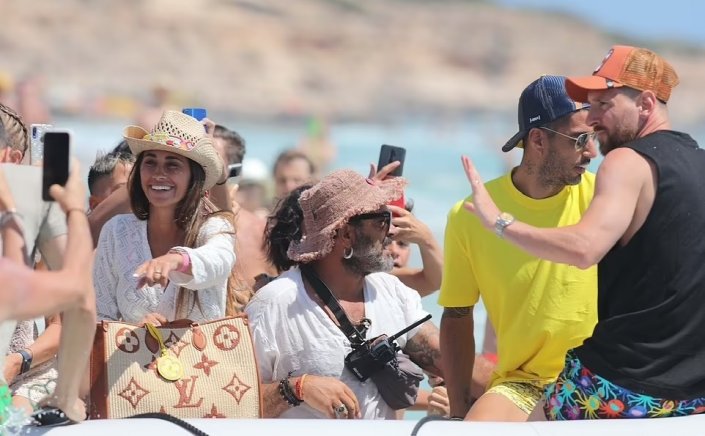 Travel Trends 2026: Η γενιά των 25-34 αλλάζει τους κανόνες του παιχνιδιού - Η «έκρηξη» του Σεπτεμβρίου ως “peak season” και οι νέες τάσεις [Έρευνα]