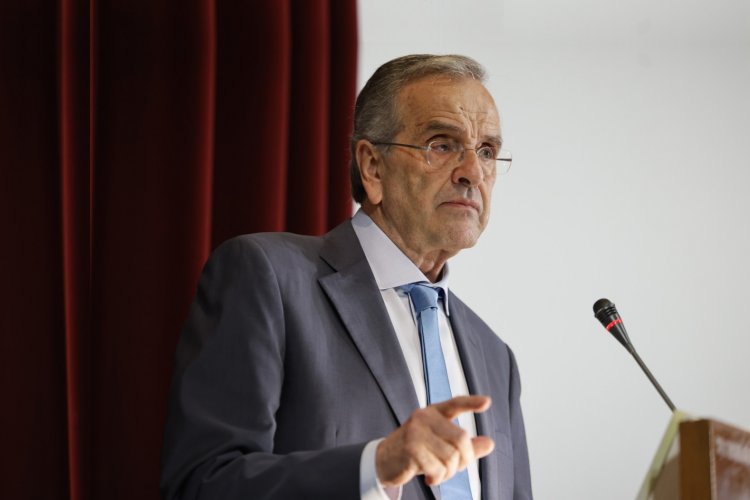 Ex - PM Samaras: Το μετέωρο βήμα του Α. Σαμαρά για το νέο κόμμα