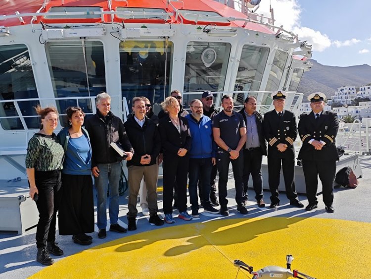 Papastavrou on Amorgos for “Amorgorama”: Το ”Αμοργόραμα” είναι πρωτοβουλία των ψαράδων της Αμοργού με ένα βαθύ πατριωτικό περιεχόμενο