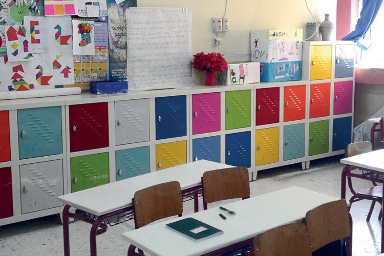School Lockers: Ατομικές θυρίδες σε όλα τα Δημοτικά Σχολεία για να μην πηγαινοφέρνουν οι μαθητές τα βιβλία και να αποθηκεύουν τα προσωπικά τους είδη