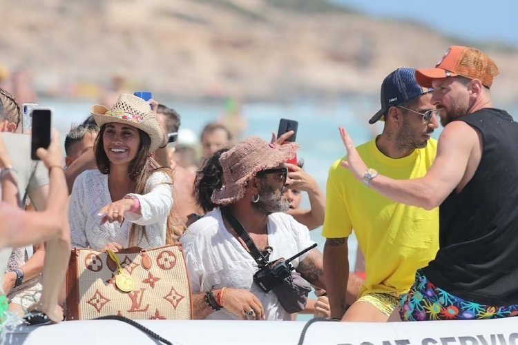 Travel Trends 2026: Η γενιά των 25-34 αλλάζει τους κανόνες του παιχνιδιού - Η «έκρηξη» του Σεπτεμβρίου ως “peak season” και οι νέες τάσεις [Έρευνα]