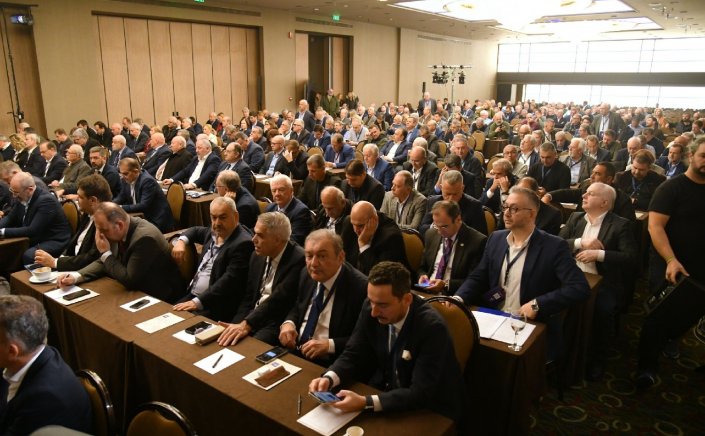 KEDE: Με συντριπτική πλειοψηφία, 67%, η Γενική Συνέλευση της ΚΕΔΕ τάχθηκε υπέρ του νέου Κώδικα Αυτοδιοίκησης [Video]