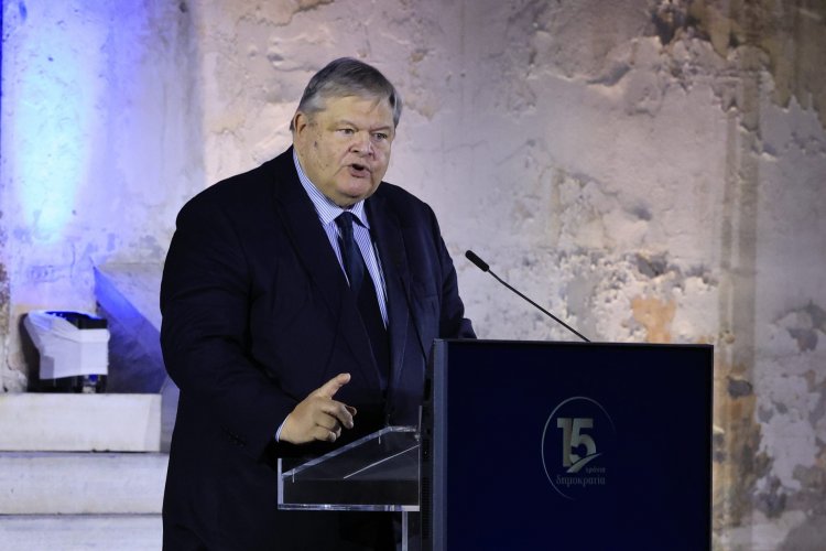 Παρέμβαση Ευάγγελου Βενιζέλου: Κριτική για τη μονοπρόσωπη άσκηση εξουσίας!! Οι κίνδυνοι από τη συγκέντρωση εξουσίας στον Πρωθυπουργό [Video]