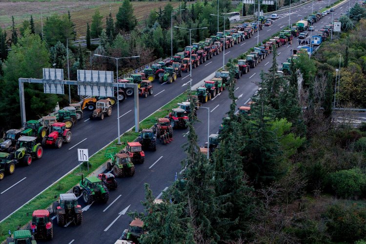 Gov & Political Affairs: Οι αγρότες στα μπλόκα, δυσφορία στη ΝΔ, “απρόθυμοι” βουλευτές