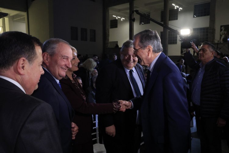 BTS: Σε πολιτική ασφυξία οδηγούν τον Μητσοτάκη οι τρεις πρώην