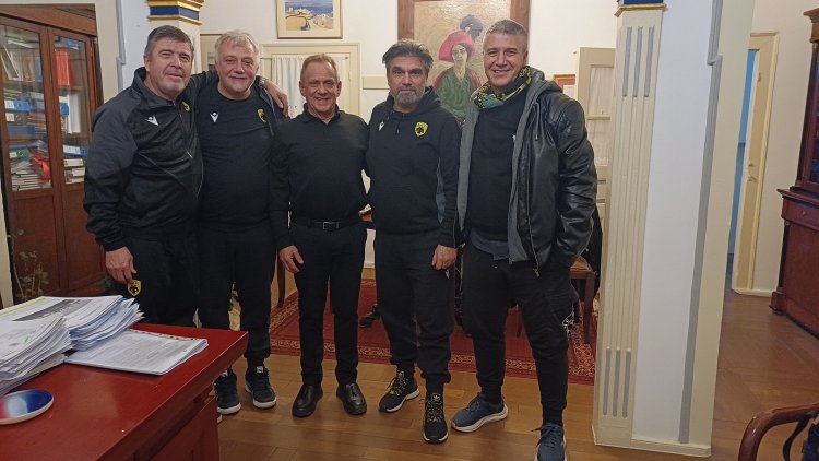 Χρήστος Βερώνης: Μύκονος vs ΑΕΚ - Επίσκεψη της «Βασίλισσας» στο Δημαρχείο πριν το μεγάλο ματς