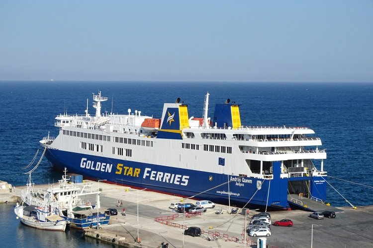 Ferry Routes: Στην Μύκονο θα παραμείνει δεμένο αύριο το Andros Queen!! Ακυρώσεις για το Σάββατο 3/1, λόγω των θυελλωδών ανέμων!!