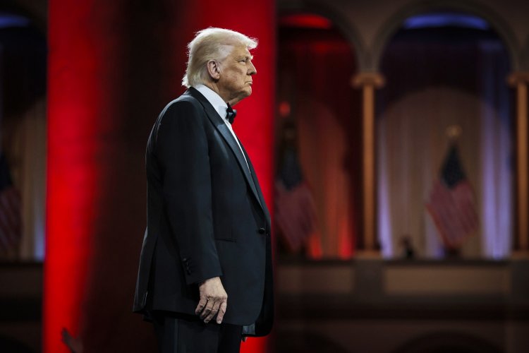 Le dogme Monroe à la Trump: Δόγμα Μονρόε αλα Τραμπ από τη Βενεζουέλα μέχρι τη Γροιλανδία