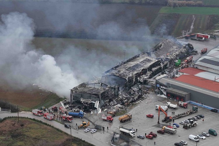 Tragedy in Trikala: Βαρύς φόρος αίματος, με 4 εργαζόμενες της νυχτερινής βάρδιας νεκρές!! «Από τύχη δεν θρηνήσαμε περισσότερα θύματα» - Η πρώτη εκτίμηση για τα αίτια