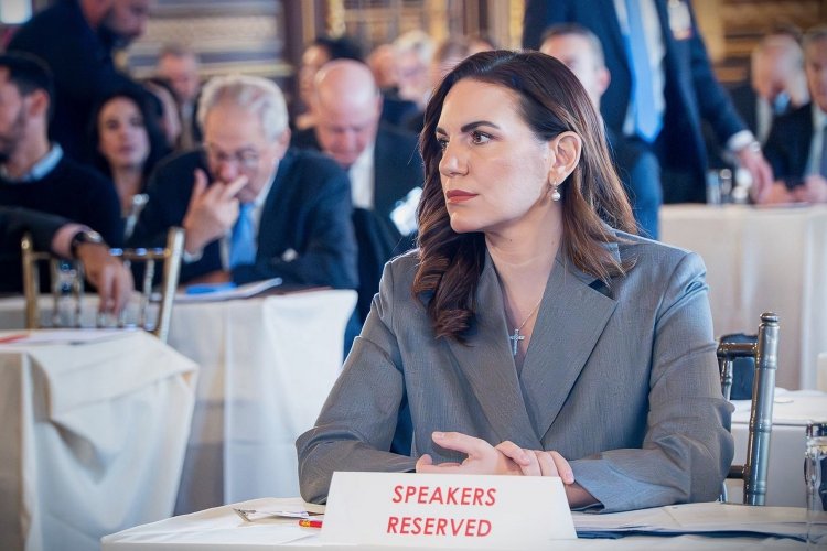 Focus on Behind the Scenes: Το παρασκήνιο!! Γιατί το Μαξίμου ελπίζει σε παραίτηση της Όλγας!!