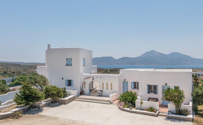 Airbnb Ban Islands, Mykonos: «Πάγος» στις νέες άδειες Βραχυχρόνιας Μίσθωσης σε υπερκορεσμένες περιοχές και νησιά - Τι προβλέπει το νέο Ειδικό Χωροταξικό Πλαίσιο Τουρισμού